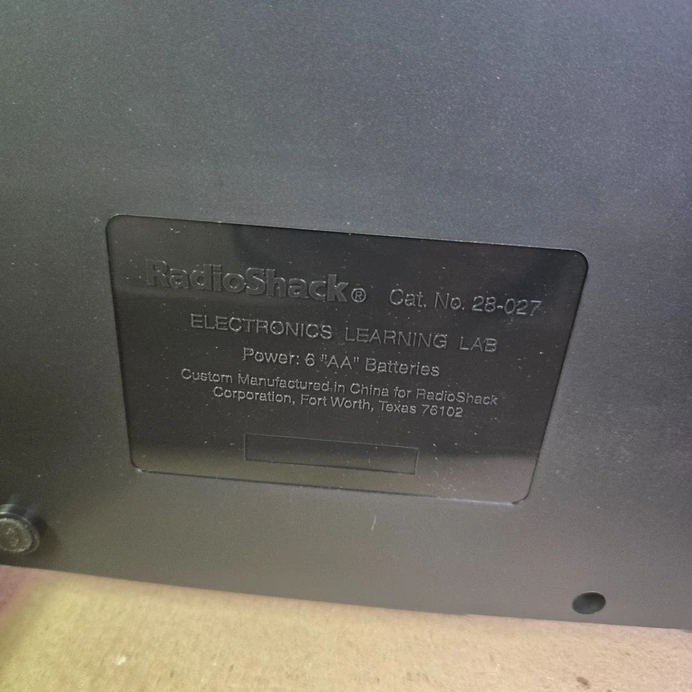 Radio Shack Technology Plus  Electronics Learning Lab 28-027
